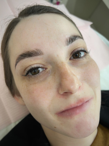 Przebieg zabiegu laminacji brwi w studio w Szczecinie - kosmetologia